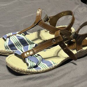 Cliffs by White Mountain "Cheerio" Sandals Size 8.5 - new in box
